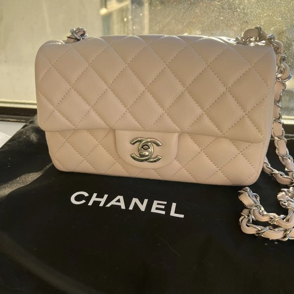 Chanel 21 Rectangular Mini Classic Flap, Light Purple Pink, Mauve Puce RARE - Picture 2 of 16
